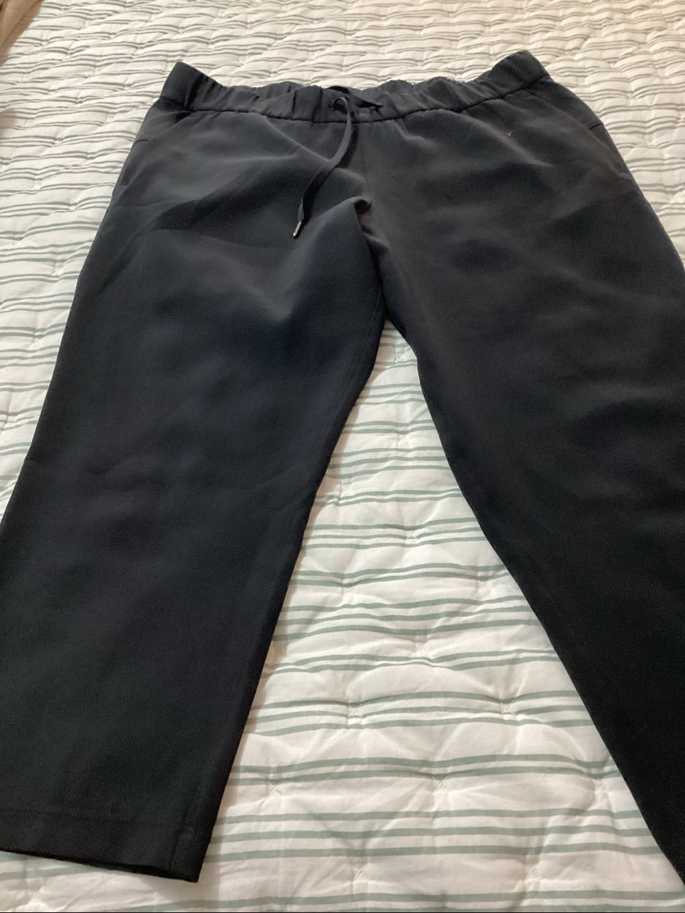lululemon athletica Black Cropped Drawcord Pants